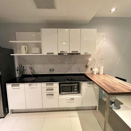 Private Apartment At Emerald Terrace Patong Extérieur photo
