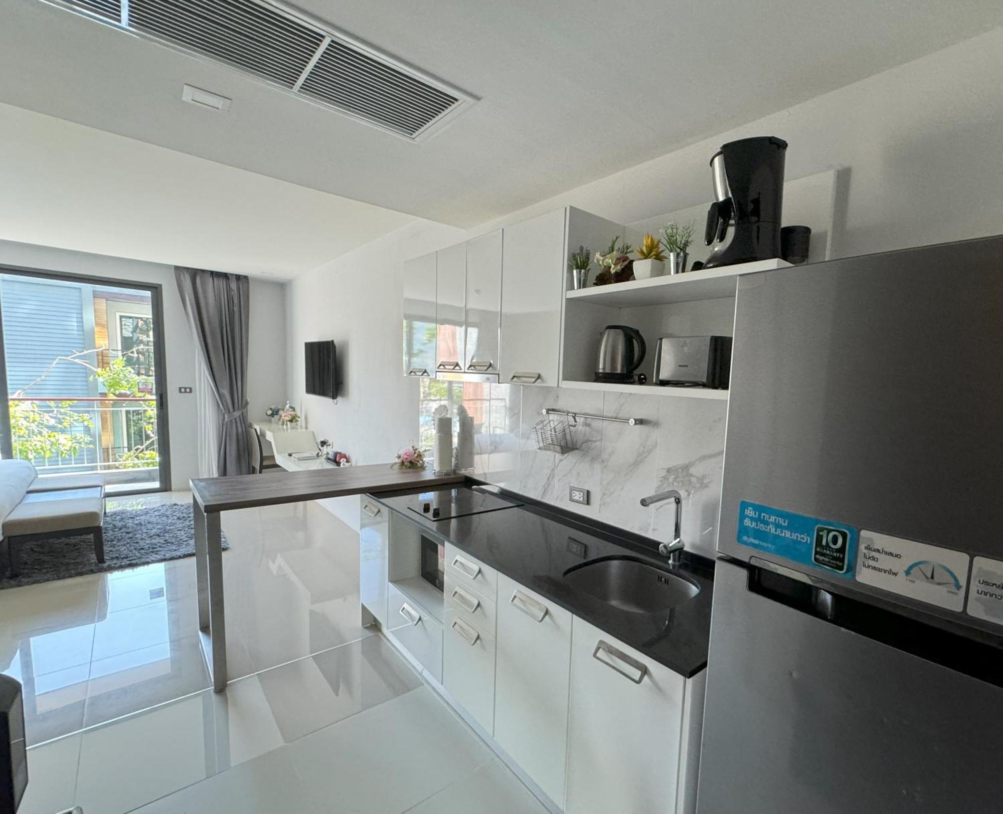 Private Apartment At Emerald Terrace Patong Extérieur photo