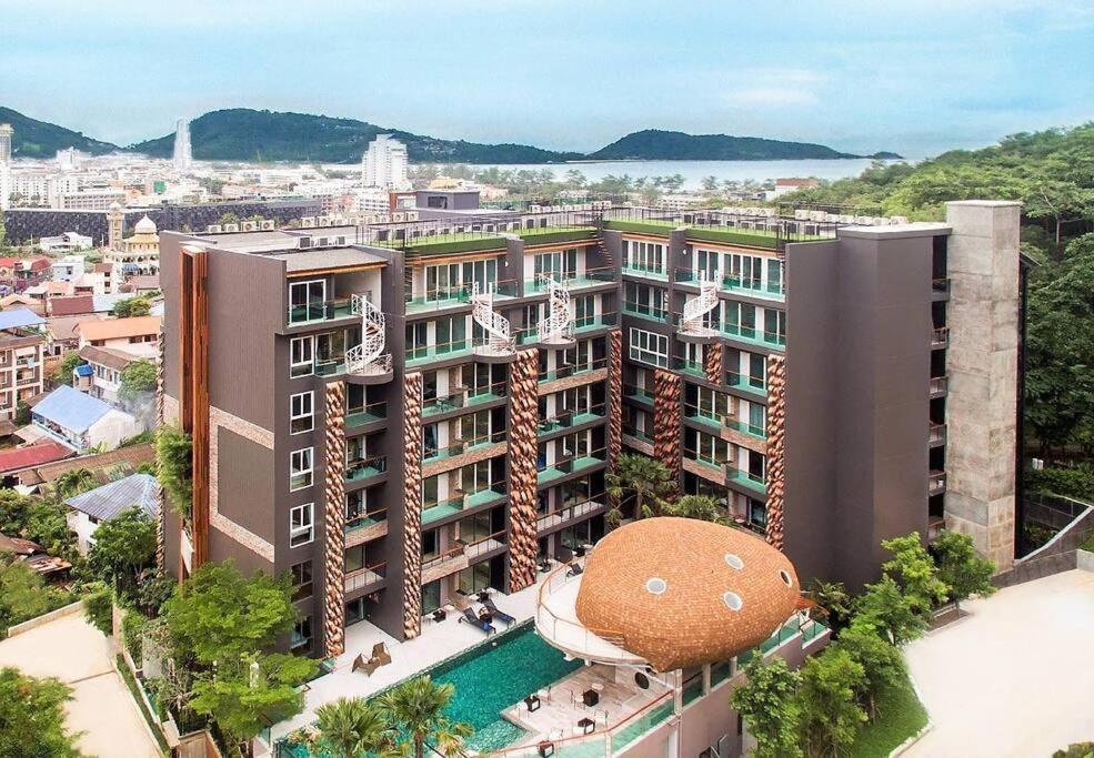 Private Apartment At Emerald Terrace Patong Extérieur photo