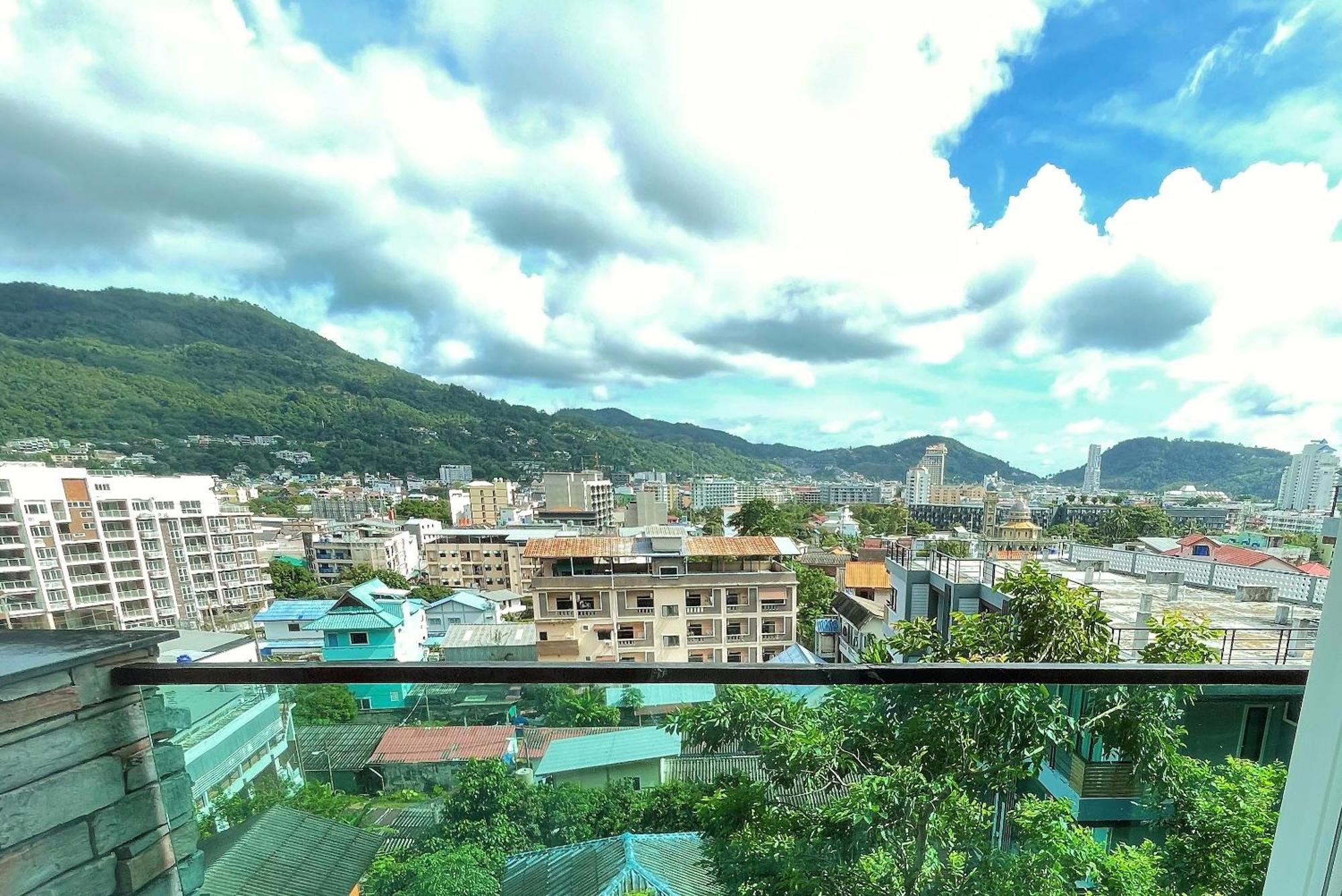 Private Apartment At Emerald Terrace Patong Extérieur photo