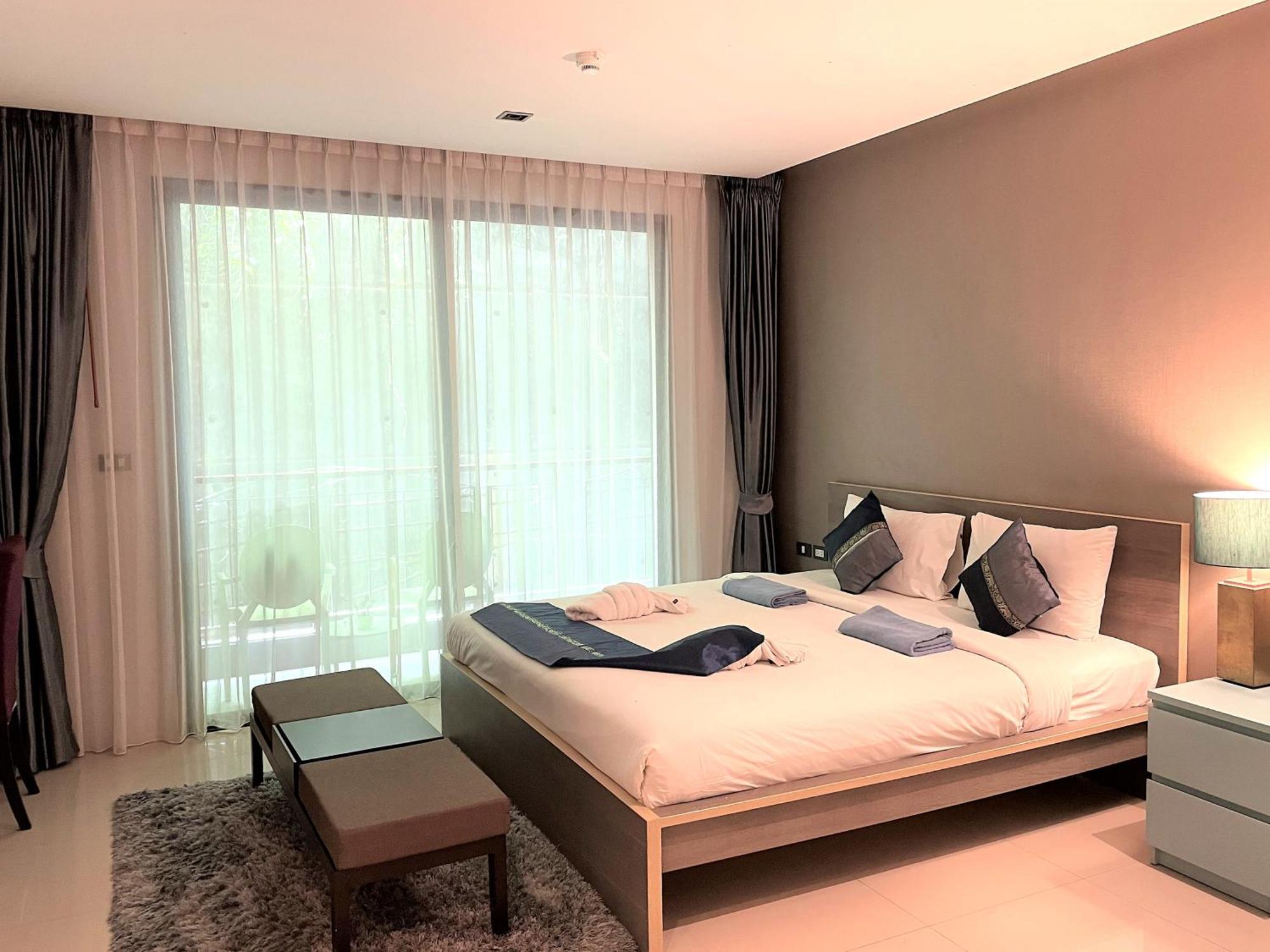 Private Apartment At Emerald Terrace Patong Extérieur photo