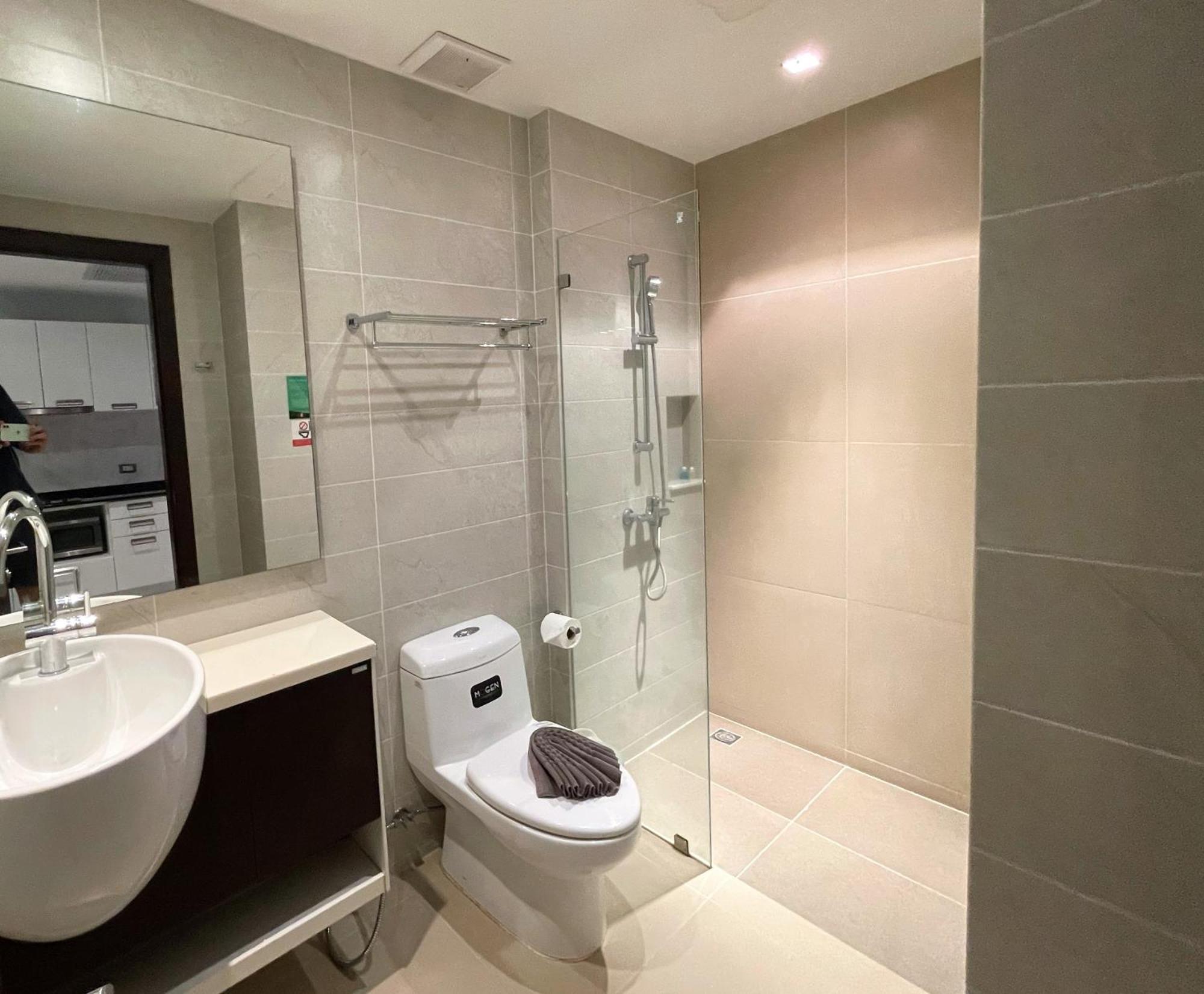 Private Apartment At Emerald Terrace Patong Extérieur photo